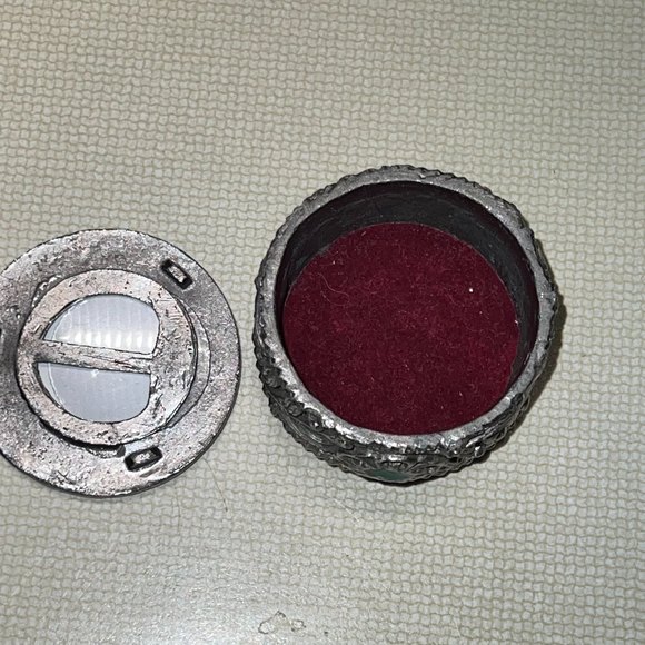 Russ Berrie and Company Unique Decorative Metal Keepsake Trinket Box with Lid - Picture 7 of 11